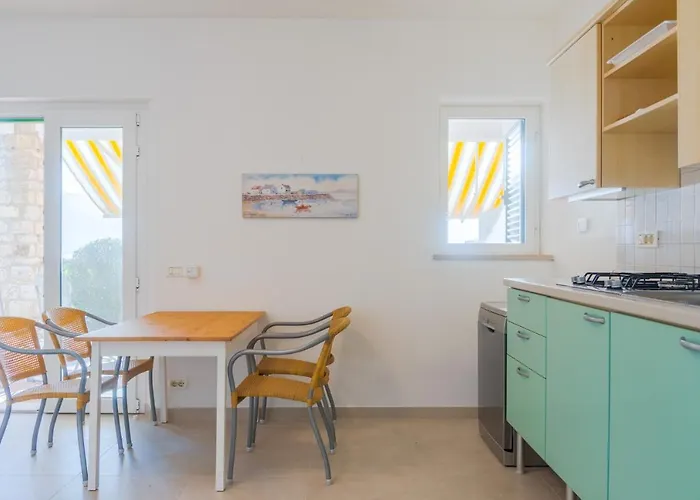 Panorama Apartment *